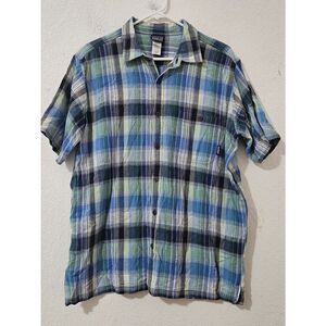 ​Patagonia Men’s XL Puckerware Short Sleeve Plaid Shirt